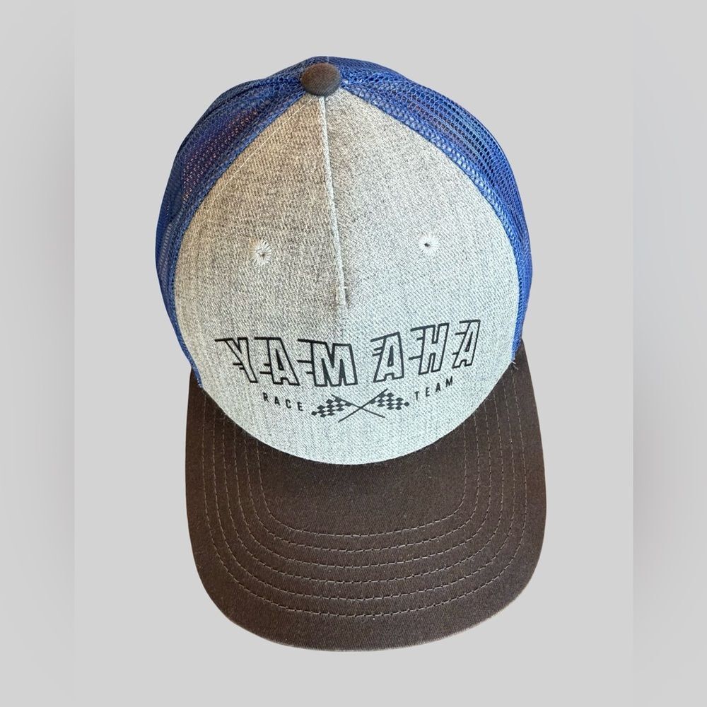 NWOT Yamaha Race Team Trucker Hat Gray Blue Mesh Snapback Cap Motorsport Logo‎